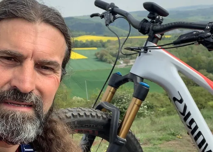 弗尔斯特豪斯酒店 酒店 Volkesfeld